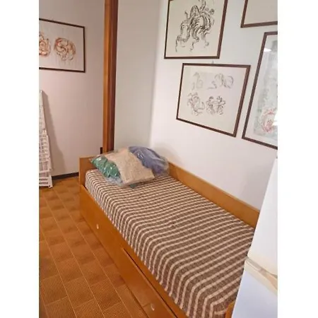 Sotto Il Pino 14 *